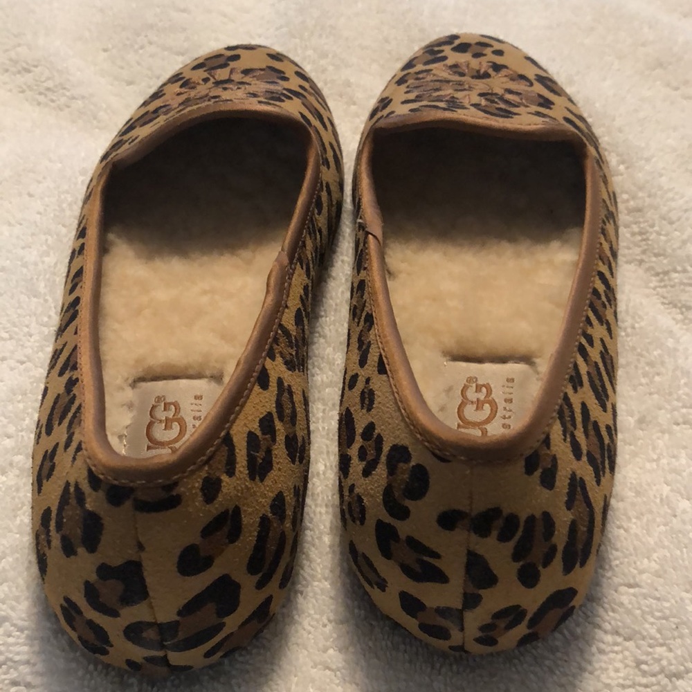 Uggs Slippers (Little Girls)